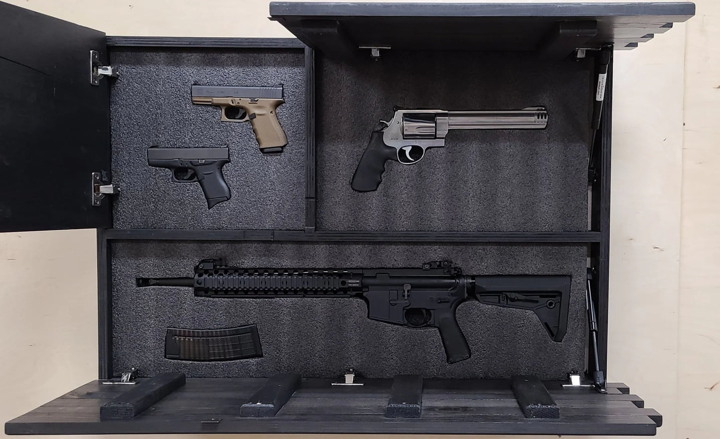 Deluxe 3-Compartment Gun Concealment Case – American Flag Designs
