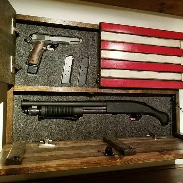 Small Dual Compartment American Flag Gun Concealment Case