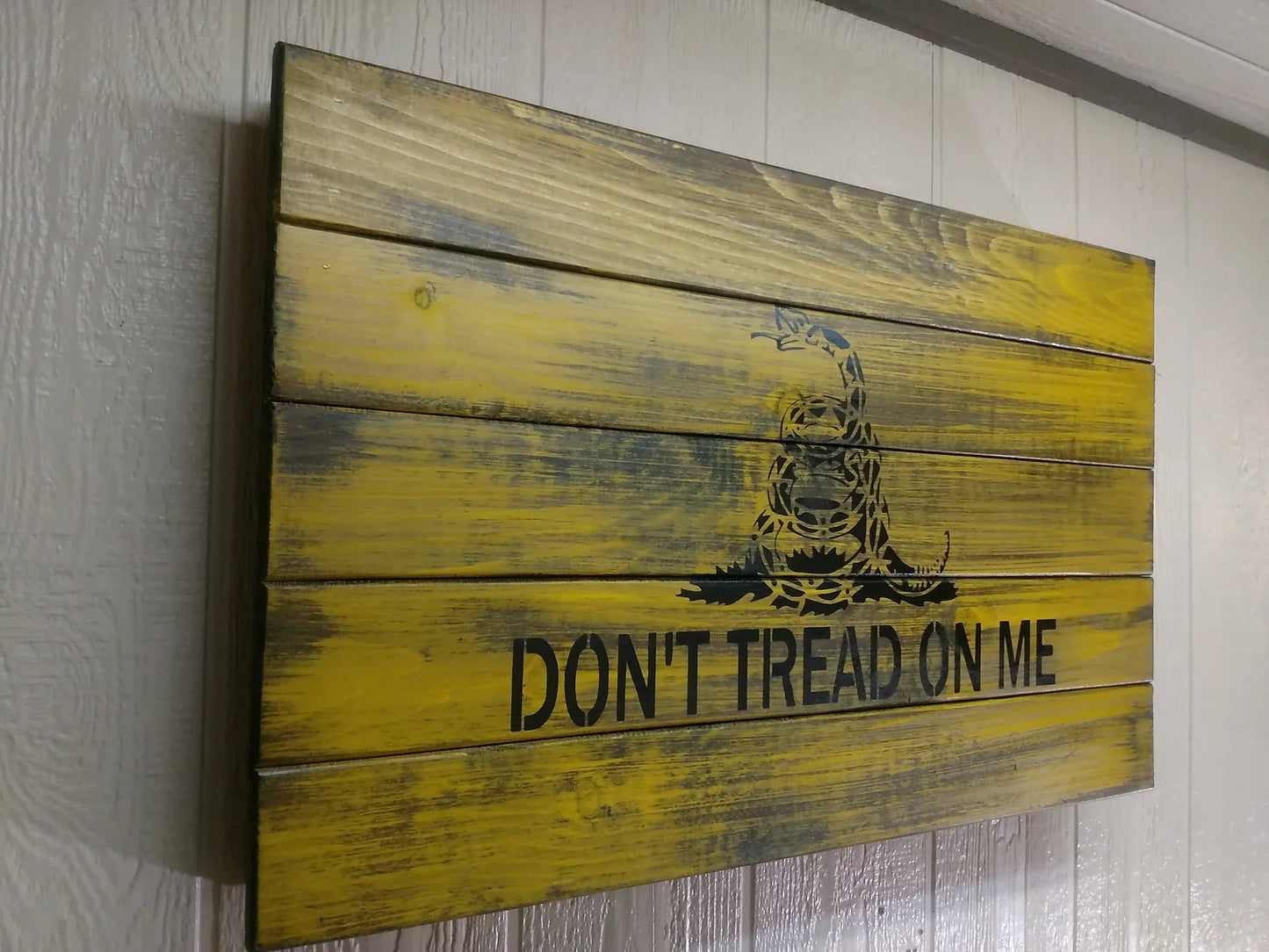 Large Wooden State Flag & Special Design Gun Case