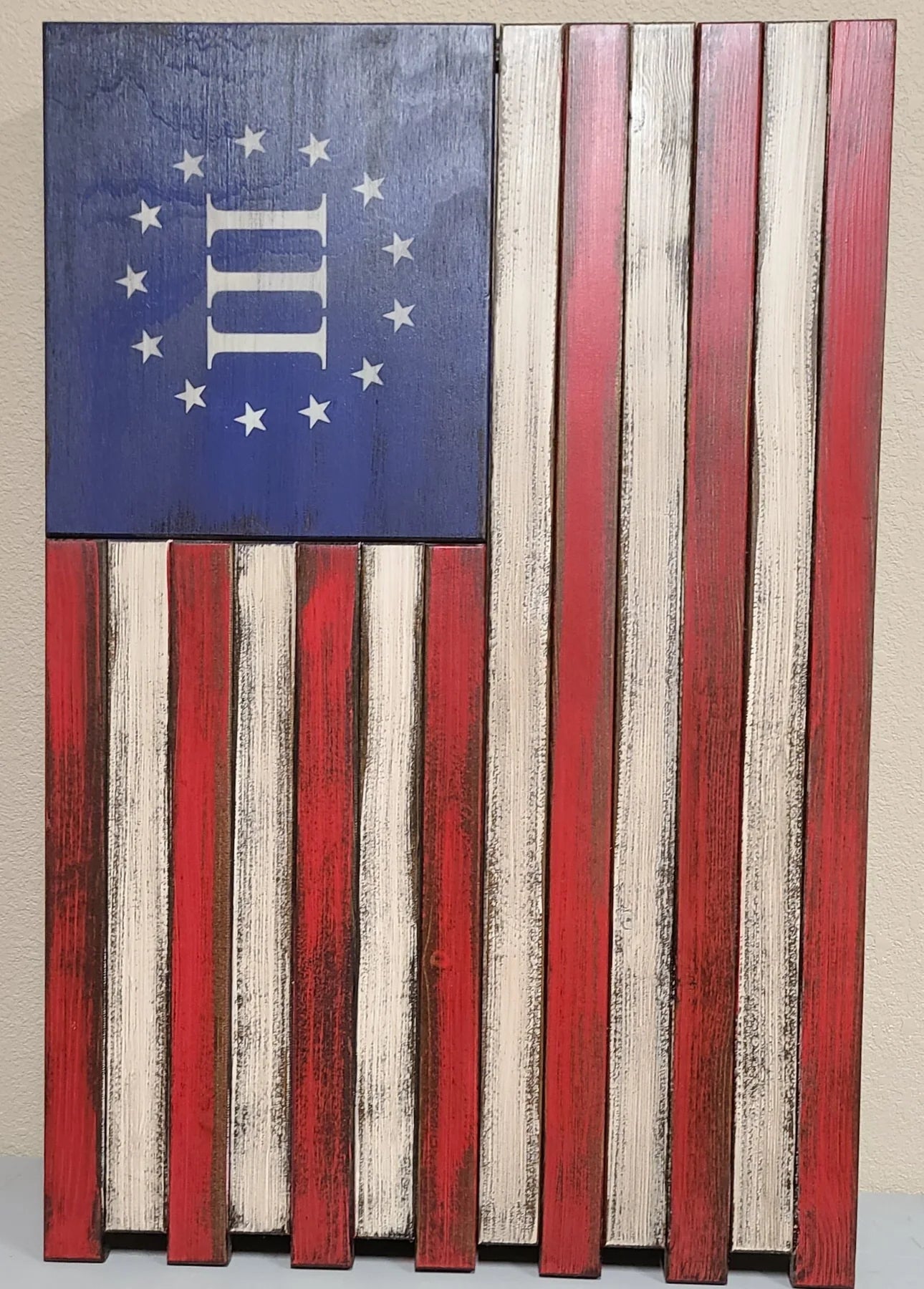 Large Vertical Hanging American Flag Gun Concealment Case