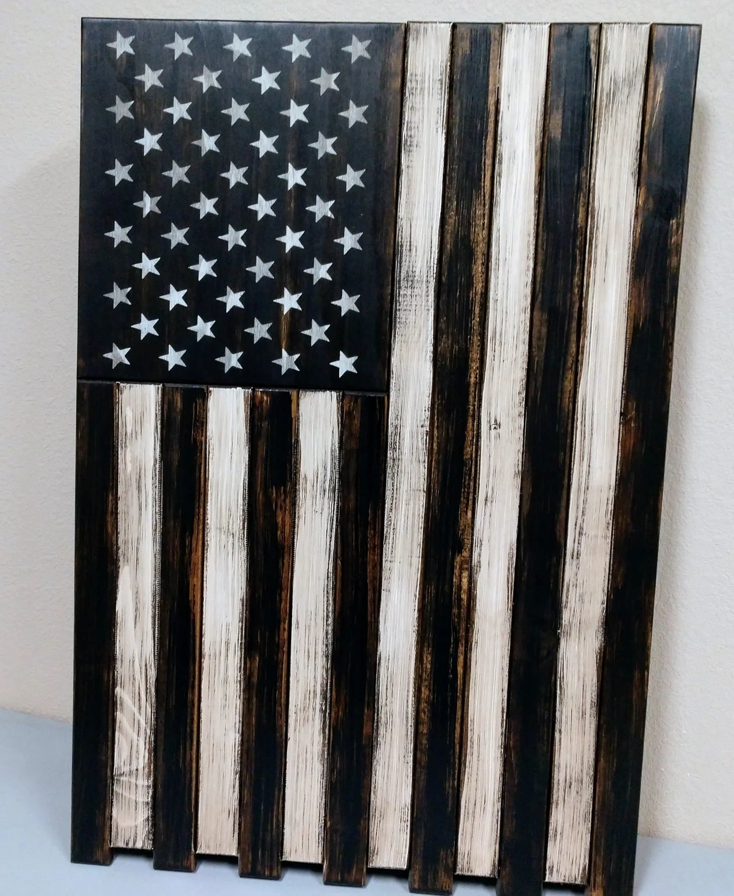 Large Vertical Hanging American Flag Gun Concealment Case